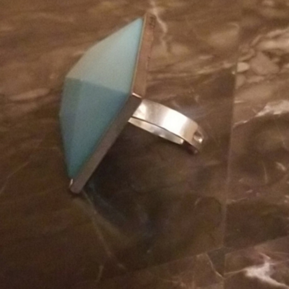 Statement Ring - Picture 2 of 3